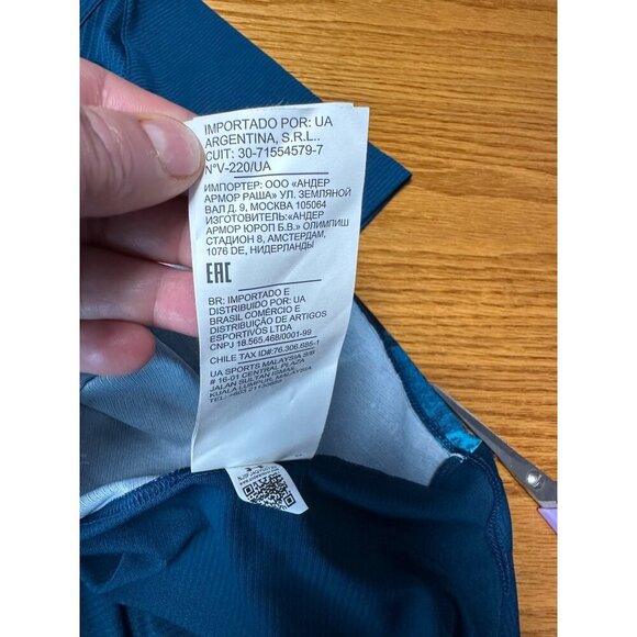 Under Armour Open Back/Cutout Fitted Heat Gear Reflective Top Women's Size L - Picture 9 of 10